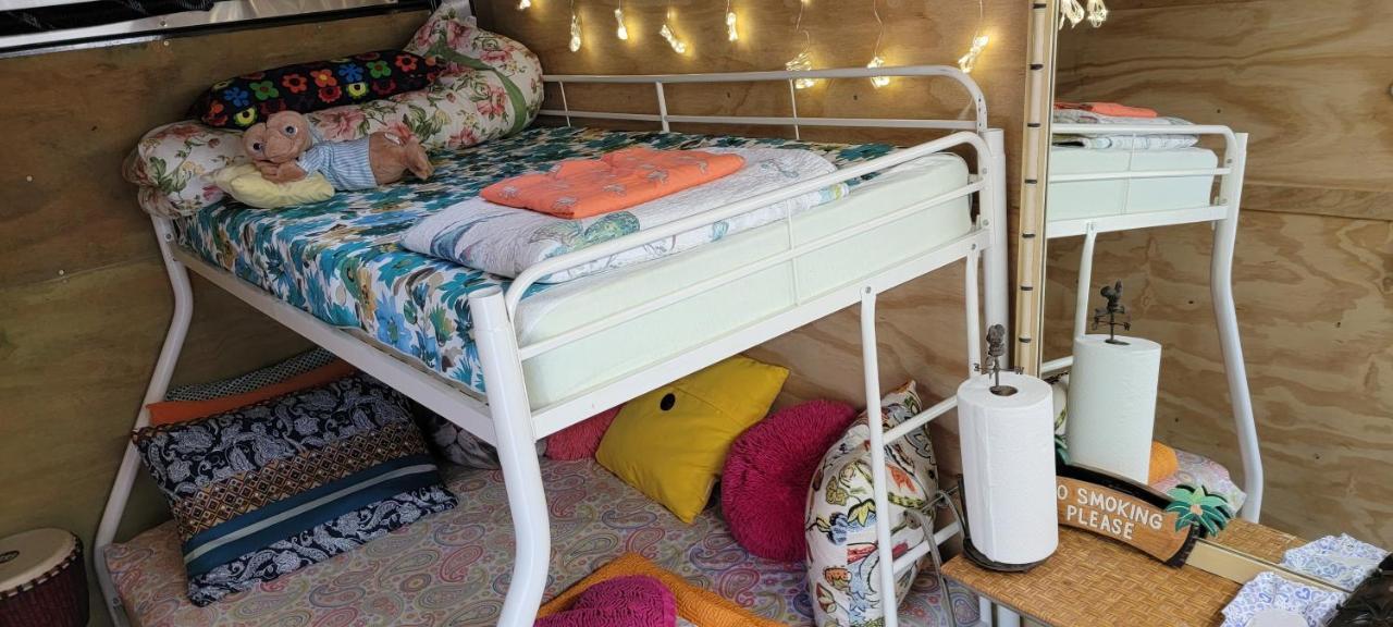 Sleep Birds Glamping Trailer 5Min To The Beach Hotel Nokomis Buitenkant foto